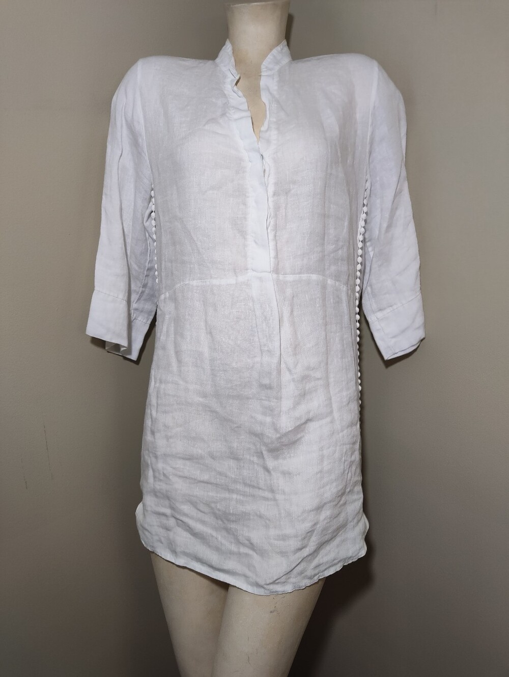 Laura Bianchi Italy 100% Linen White Tunic Top Medium Pom Pom Trim Boho Resort - Picture 3 of 10